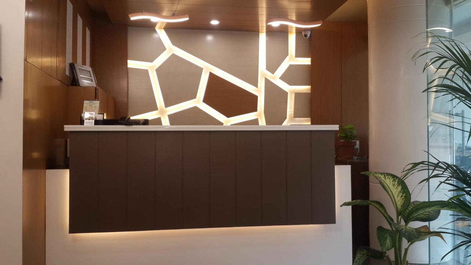 Hotel Zenith Сурат Экстерьер фото